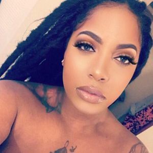 Meet your Posher, Aisha